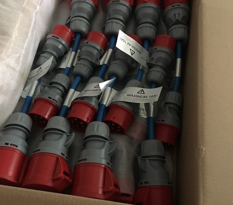 neue 32A/16A Promotion-Adapter angekommen :)