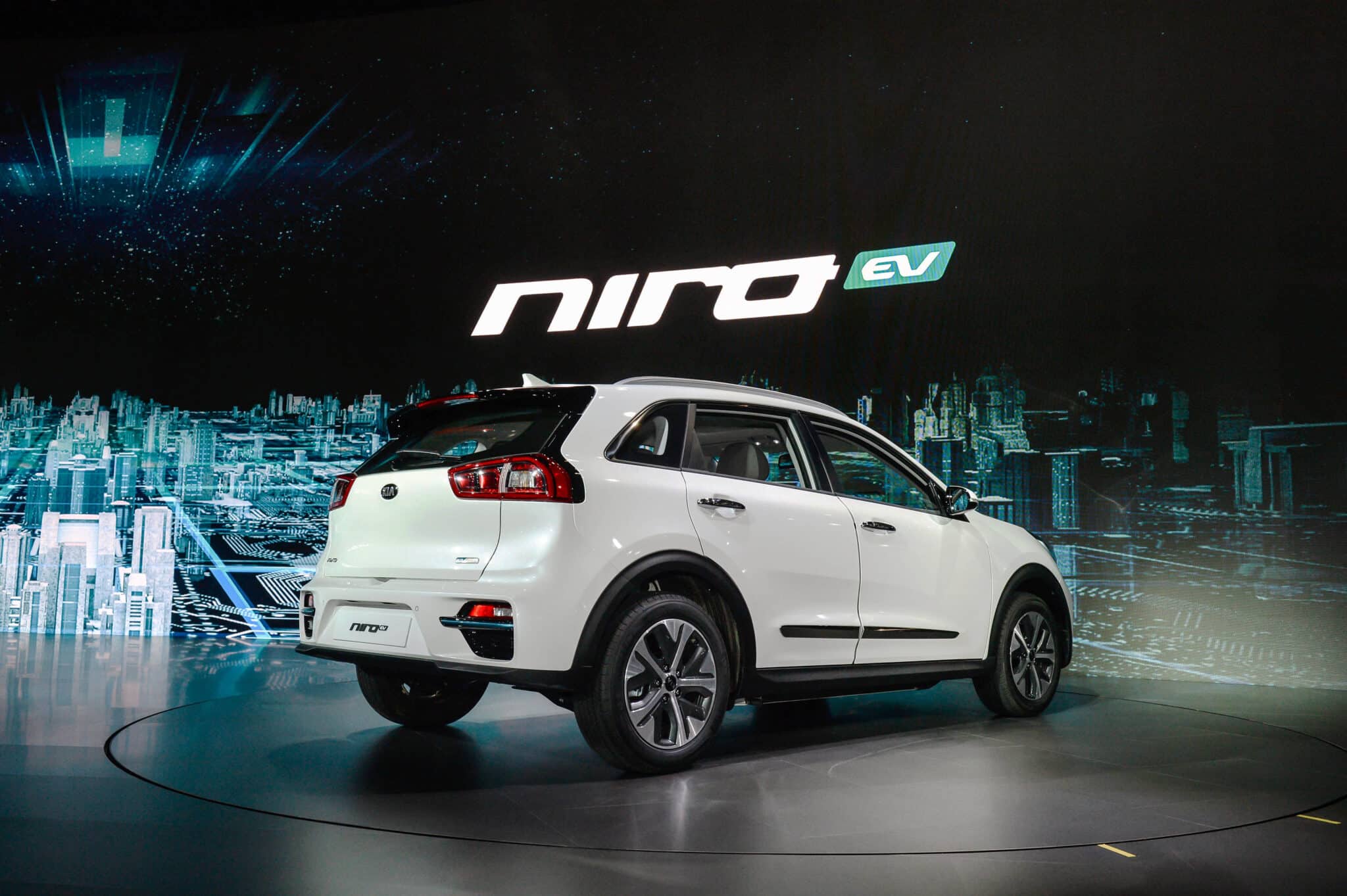 Crossover Kia NIRO EV, E-Mobilität mit wenig Kompromissen! | Kia Niro EV Busan Motorshow 3