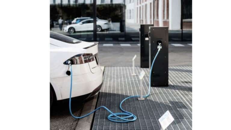 Fronius Solar Energy steigt mit 25 Prozent bei Stromversorger aWATTar ein | se wpic fronius wels charging station 169