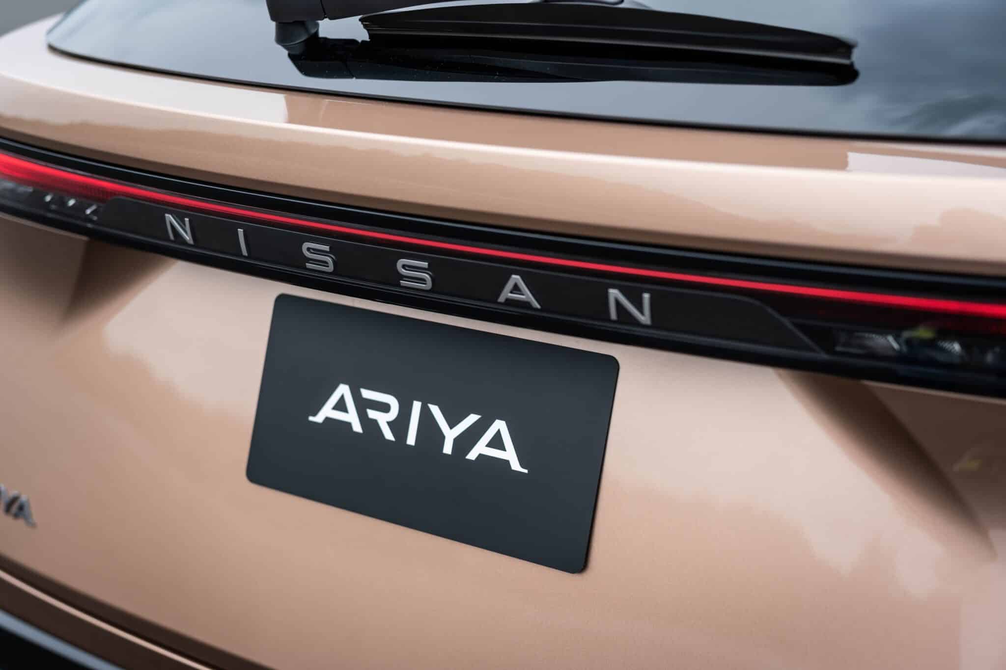 Coupé-Crossover - Vollelektrischer Nissan Ariya | Nissan Ariya badge Rear min scaled