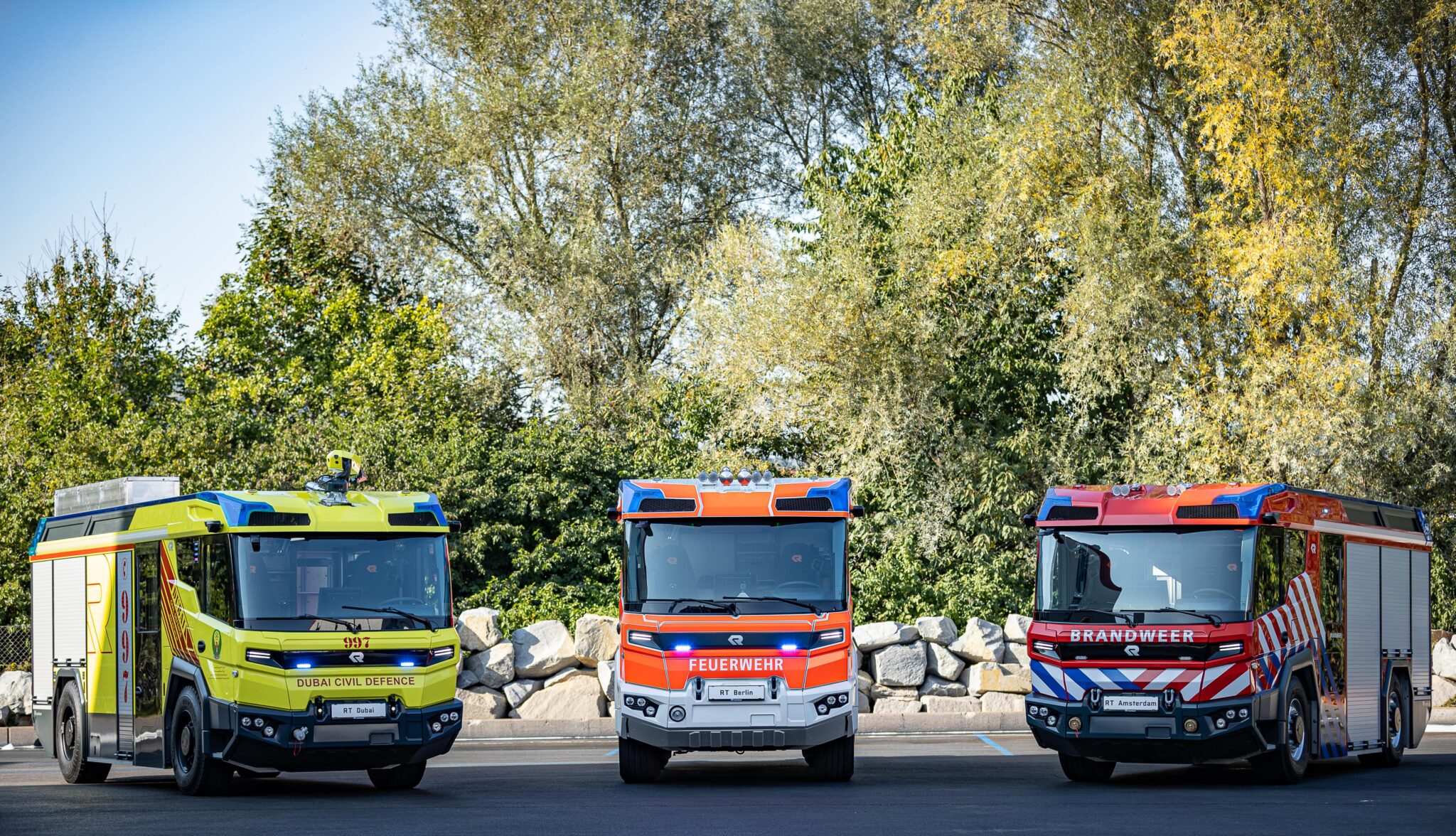 Rosenbauer bringt mit dem RT die Zukunft des Feuerwehrfahrzeuges auf die Straße | 2 AX3I1477 min scaled