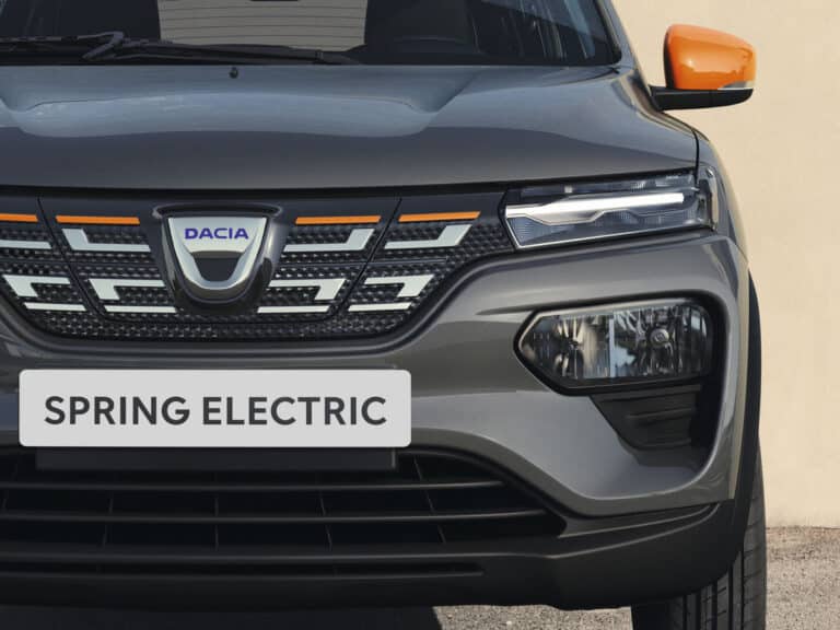 DACIA SPRING ELECTRIC - Elektromobilität für alle! | gbR7e3AmoNv2 images lq 2020 Dacia SPRING 6