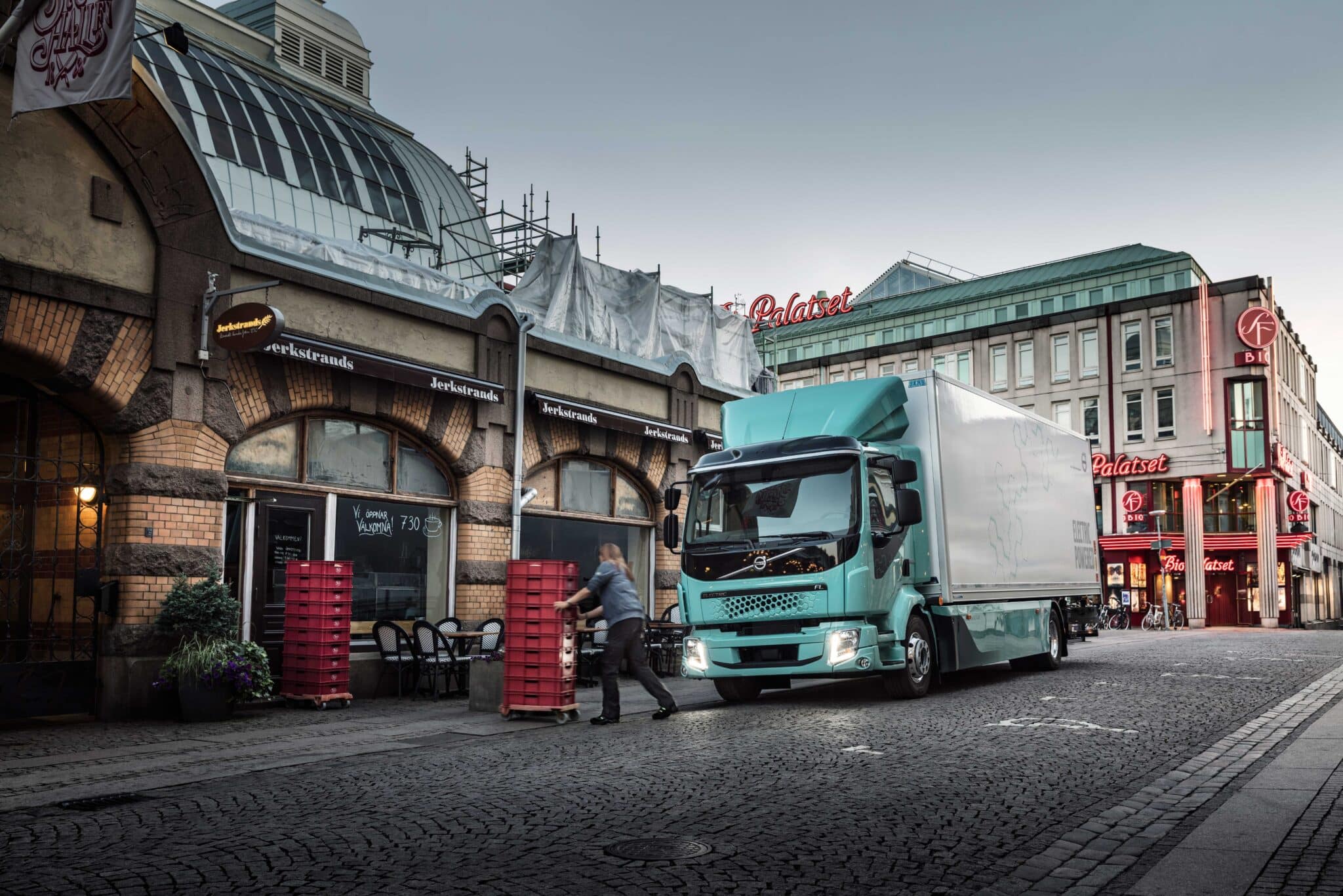 Volvo Trucks verkauft ab 2021 komplette Modellpalette elektrisch angetriebener Lkw | electric trucks starting in europe image2 min scaled