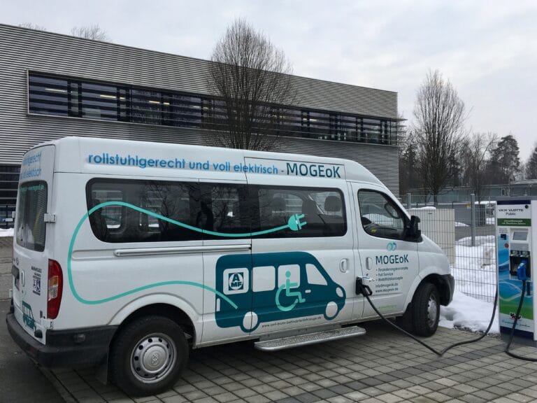 E-Mobilität für Gemeinschaftsverkehr: E-Bürgerbusse und e-Rufautos | EV80 VKW