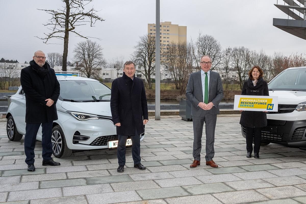 Renault liefert 357 Elektrofahrzeuge an Energie- und Umweltagentur des Landes NÖ aus | eNu und Renault