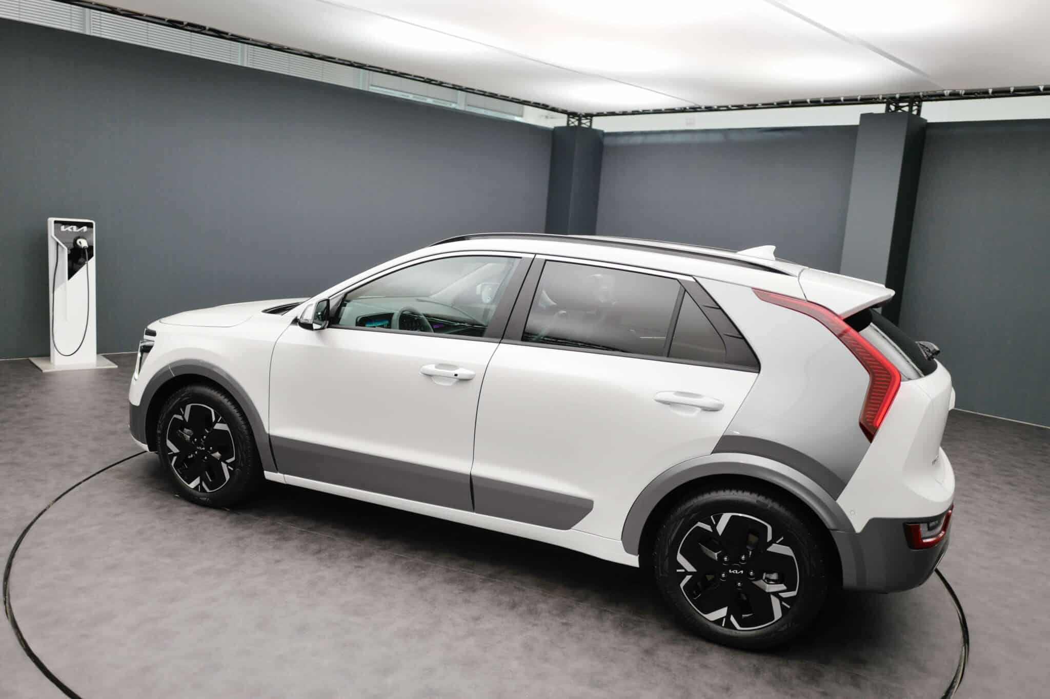 Preisinfo - KIA Niro EV | Niro EV Studio 02 scaled Preisinfo - KIA Niro EV | Niro EV Studio 02 scaled