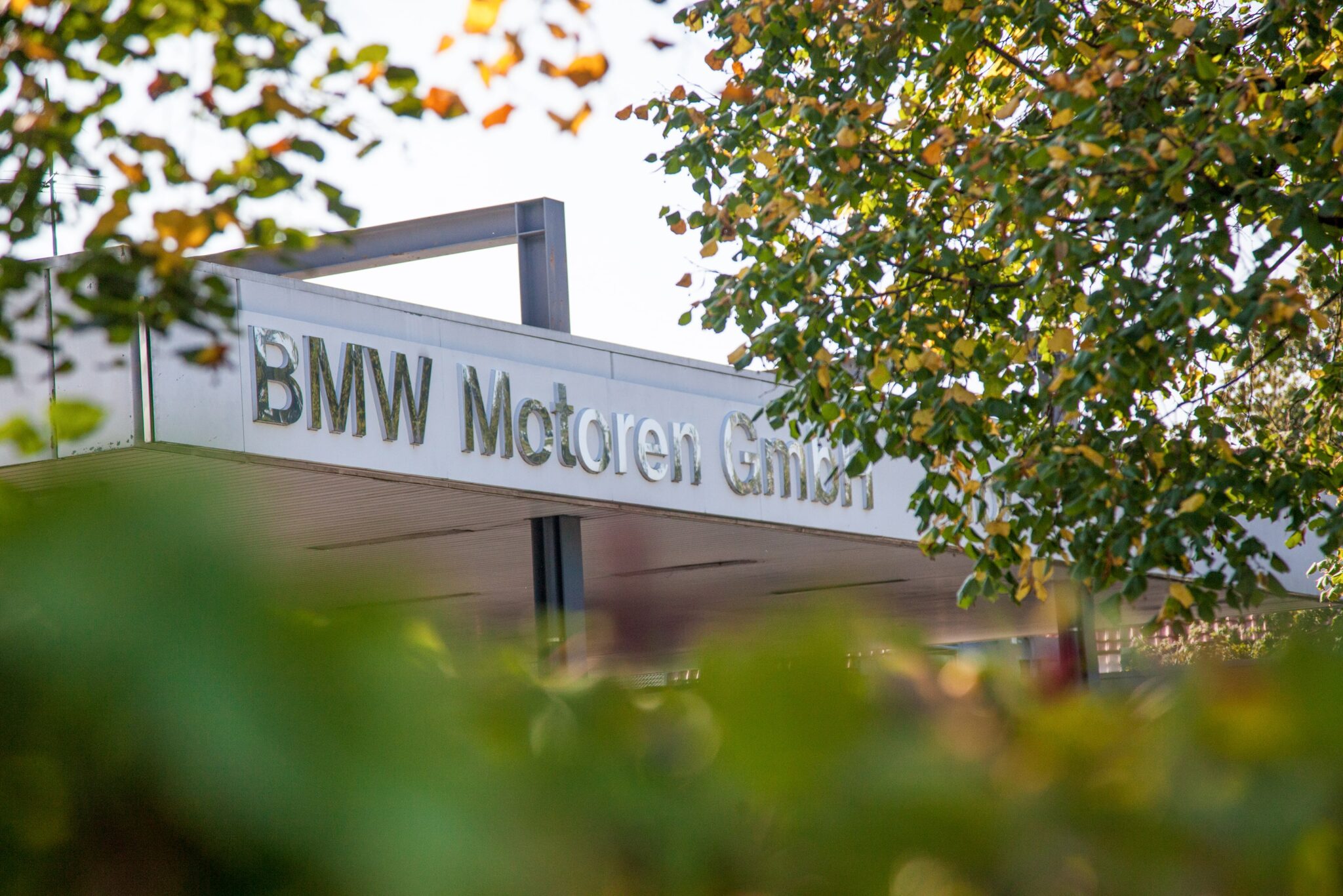 BMW Group bringt den E-Antrieb nach Österreich: Motorenwerk Steyr baut Produktion und Entwicklung massiv aus | P90468770 highRes bmw group plant stey min scaled
