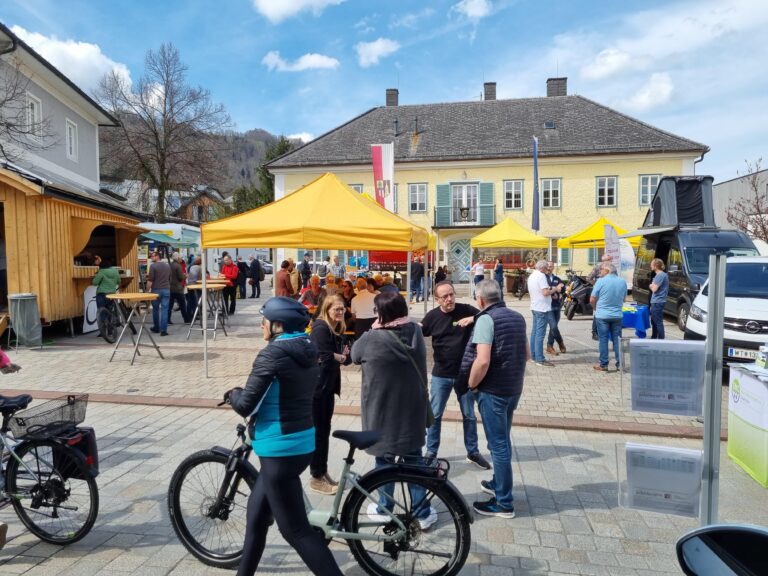 Tag der E-Mobilität in Altmünster am Traunsee | 20230421 144940 min