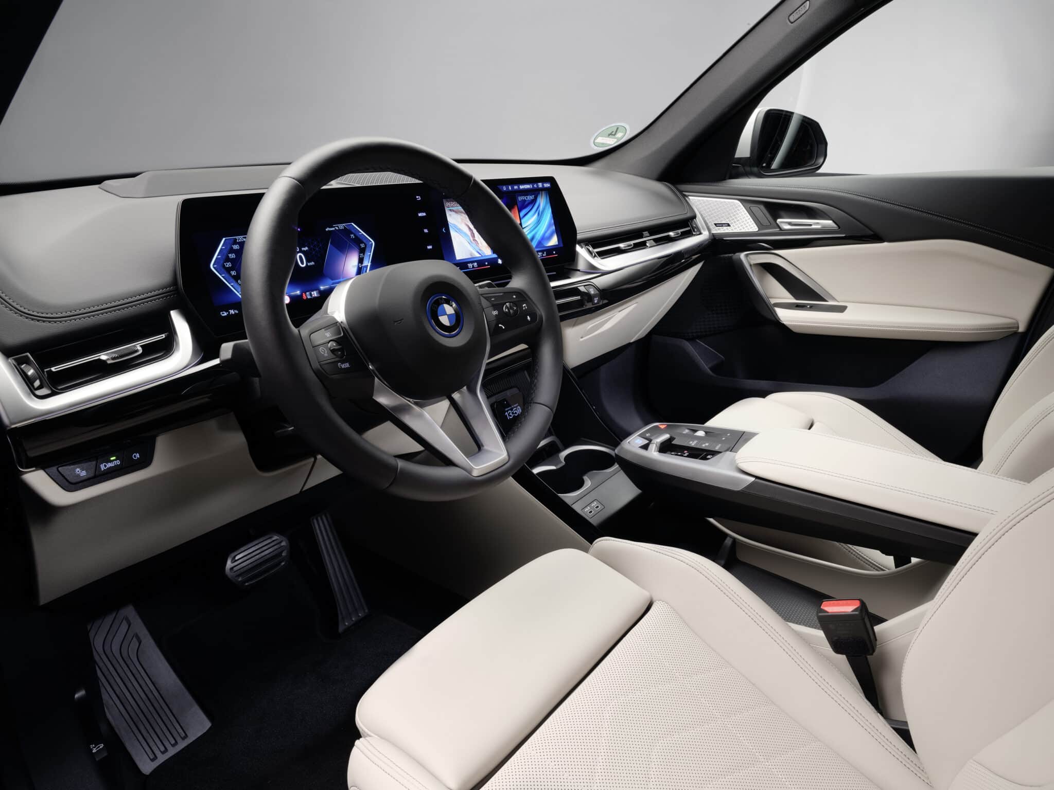 https://www.emcaustria.at/wp-content/uploads/2023/09/P90520695_highRes_the-all-new-bmw-ix1--scaled.jpg