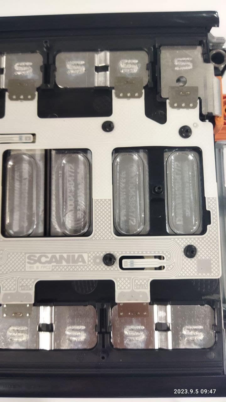 Historischer Moment für Scania – Batteriemontage nimmt Betrieb auf | photo1693911208 3