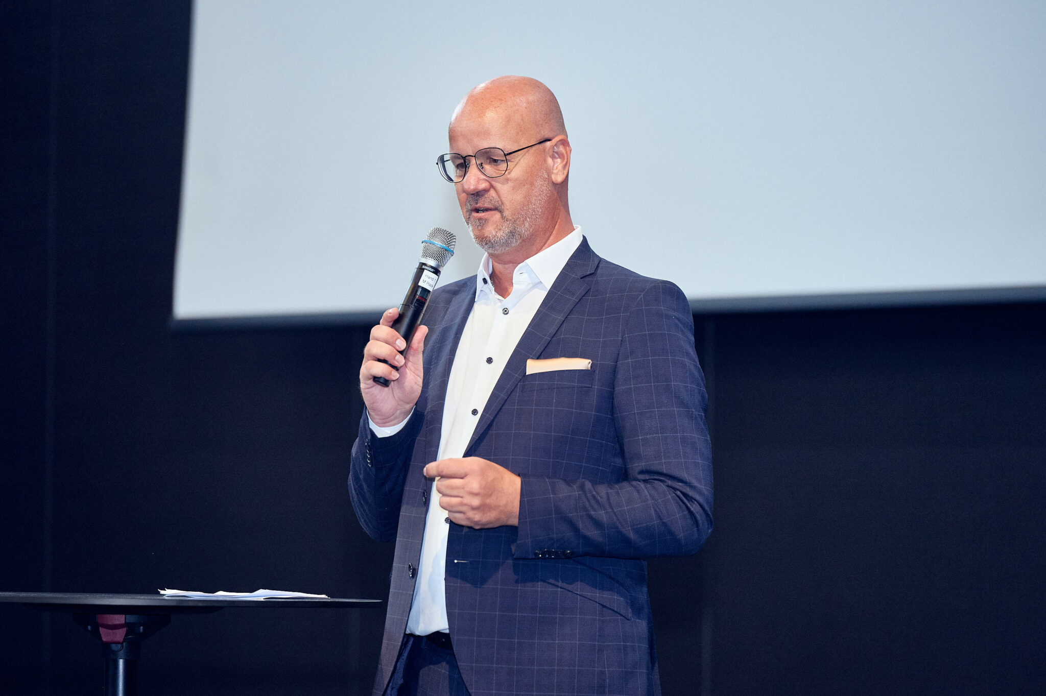 Johannes Kepler Universität & ElektroMobilitätsClub Österreich – Kongress – Klimakrise, Mobilität und Energiewende | EMC2023 065 scaled