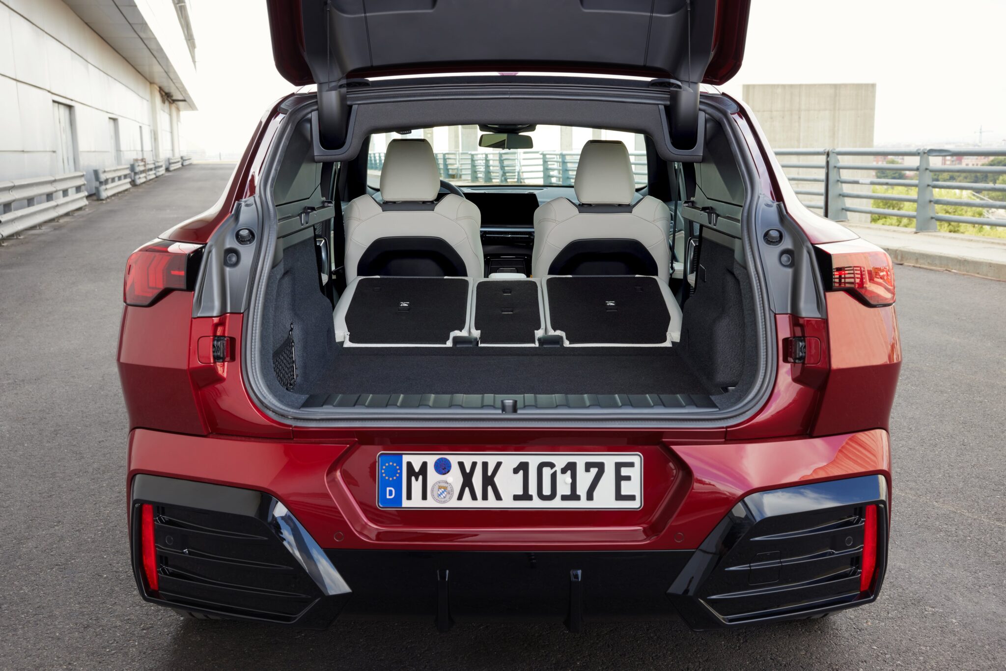 UPDATE] Erster Blick in den Innenraum des neuen BMW X2 (2024)