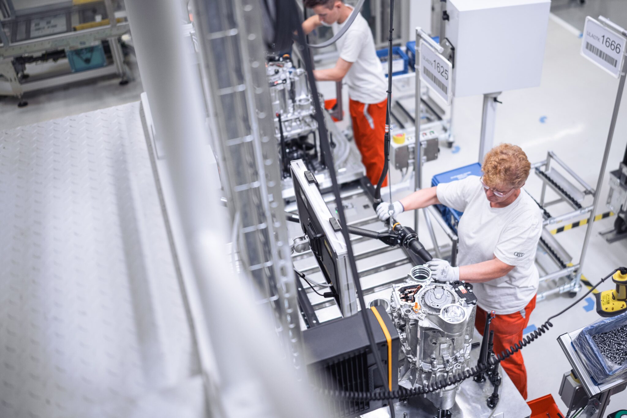 Audi startet Produktion von Elektromotoren für die PPE in Győr | 05 PPE Motorenproduktion startet min scaled