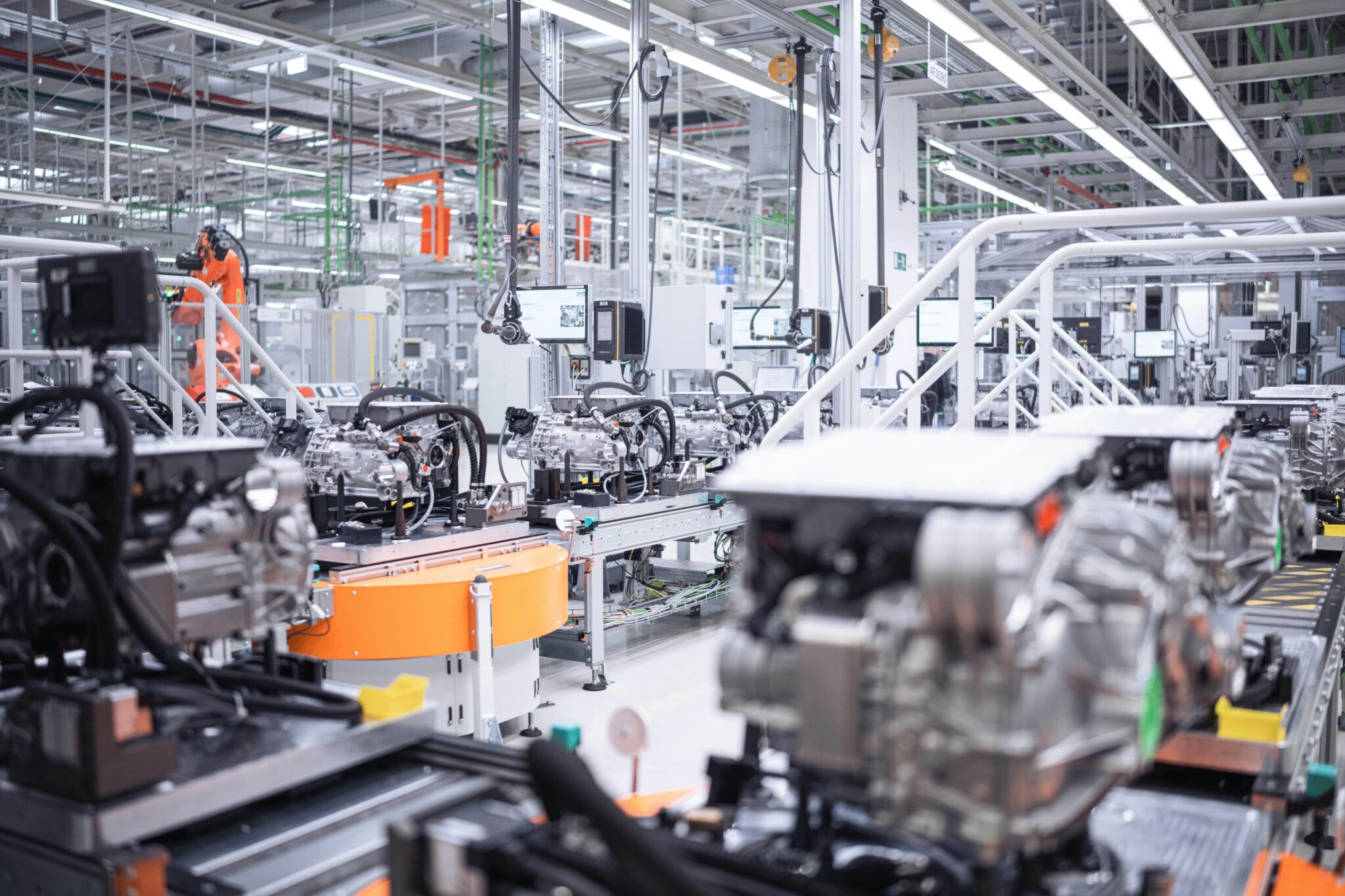 Audi startet Produktion von Elektromotoren für die PPE in Győr | 08 PPE Motorenproduktion startet min scaled