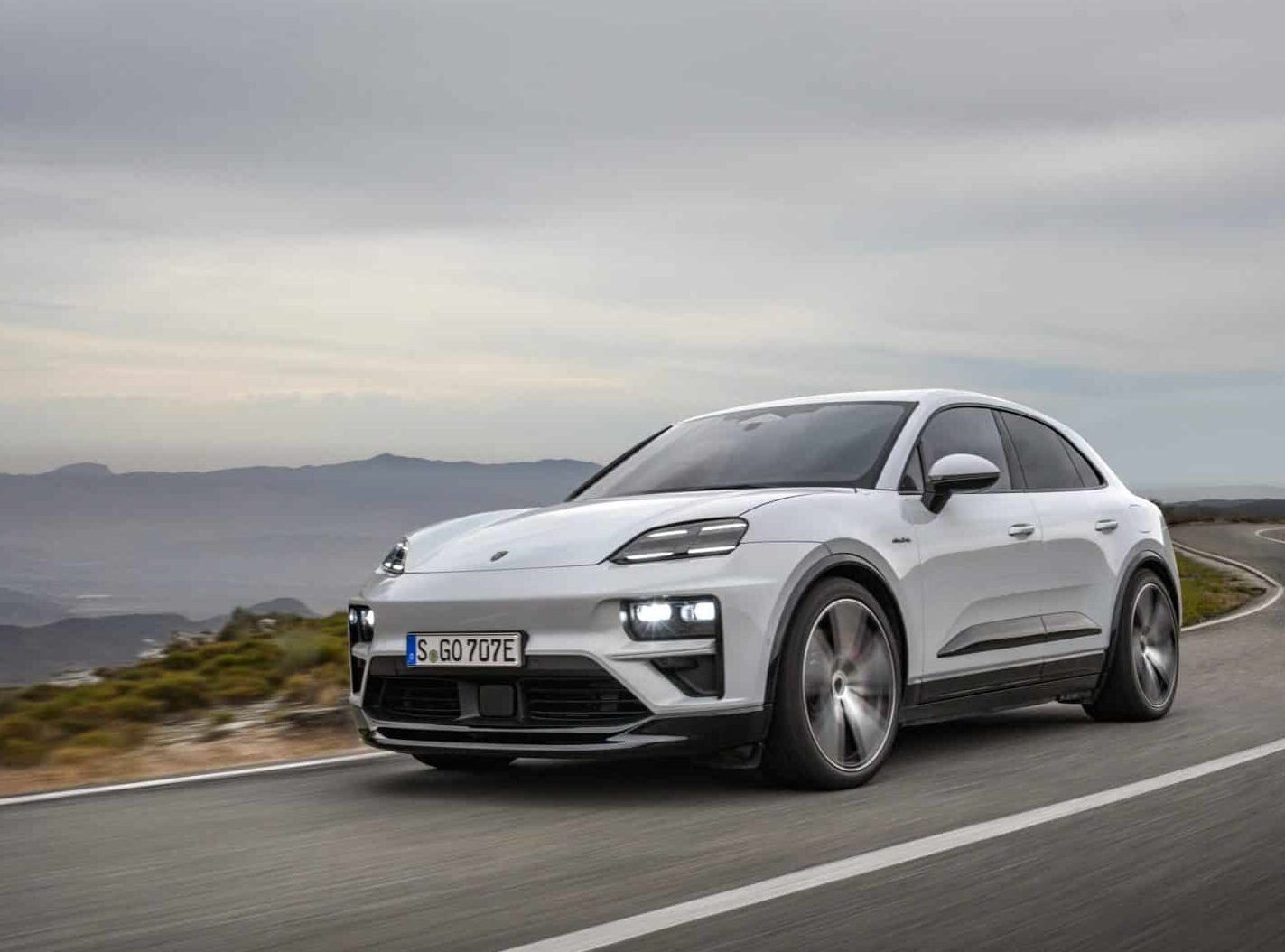Macan Erstes Vollelektrisches SUV Von Porsche