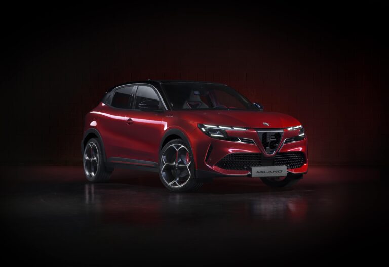 Der neue elektrische Alfa Romeo Milano | 1 EXTERIORS min