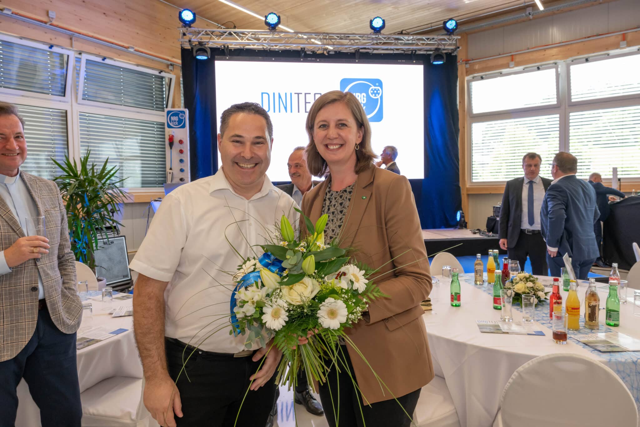 Eröffnung Kompetenzzentrum DiniTech GmbH | 20240527 Eoeffnungsfeier DiniTech 03 scaled