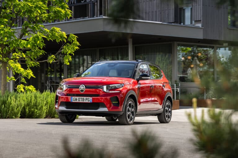 DER NEUE CITROËN Ë-C3 UND C3 | Citron C3Elixir Rot 3