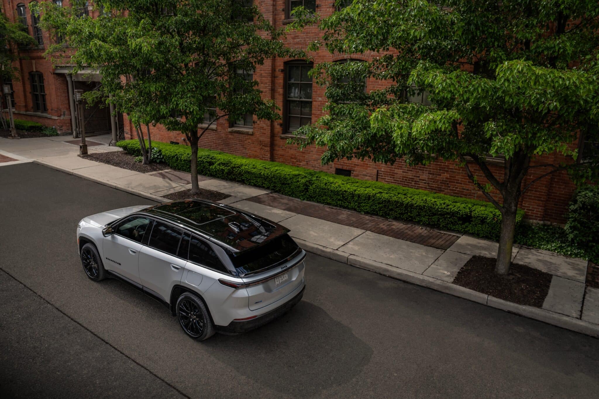 DER NEUE VOLLELEKTRISCHE JEEP® WAGONEER S | JeepWagoneerSLaunchEdition2024 10 scaled