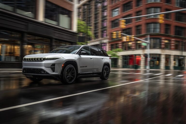 DER NEUE VOLLELEKTRISCHE JEEP® WAGONEER S | JeepWagoneerSLaunchEdition2024 9 1
