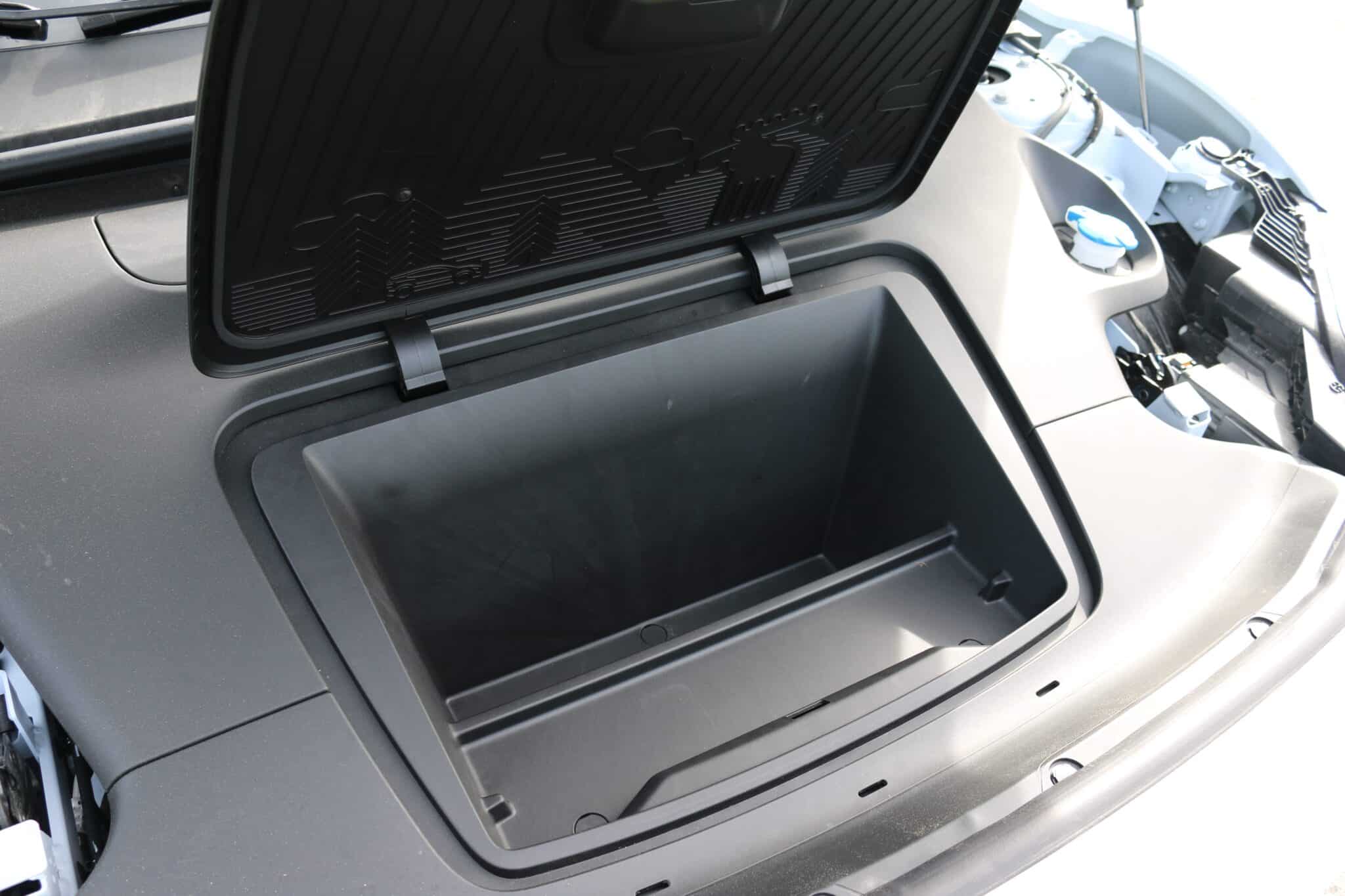 Testbericht Volvo EX30 | Frunk min scaled
