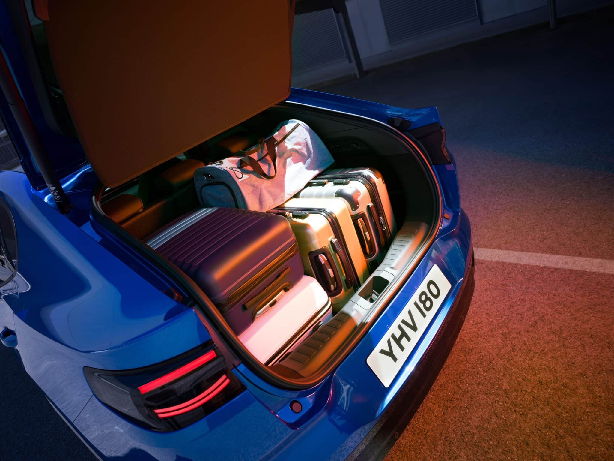 Der neue Ford Capri: vollelektrisches SUV-Coupé mit Power, Seele und Kultfaktor | 2024Ford ElectricCapri 17 min scaled