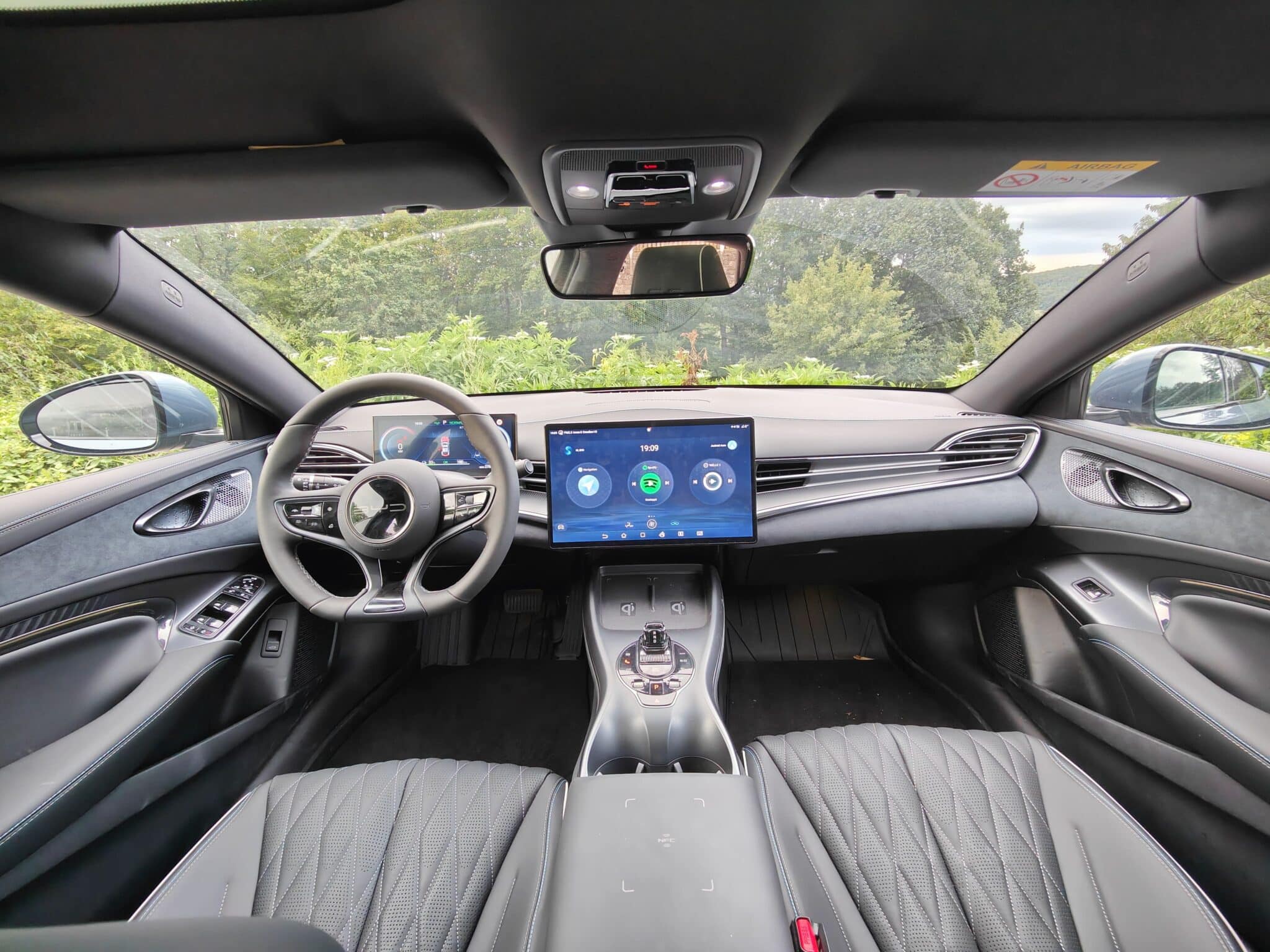 BYD Seal im Praxistest: Sportliches Design und innovative Technik mit kleinen Schwächen | Cockpit 2 min 1 scaled