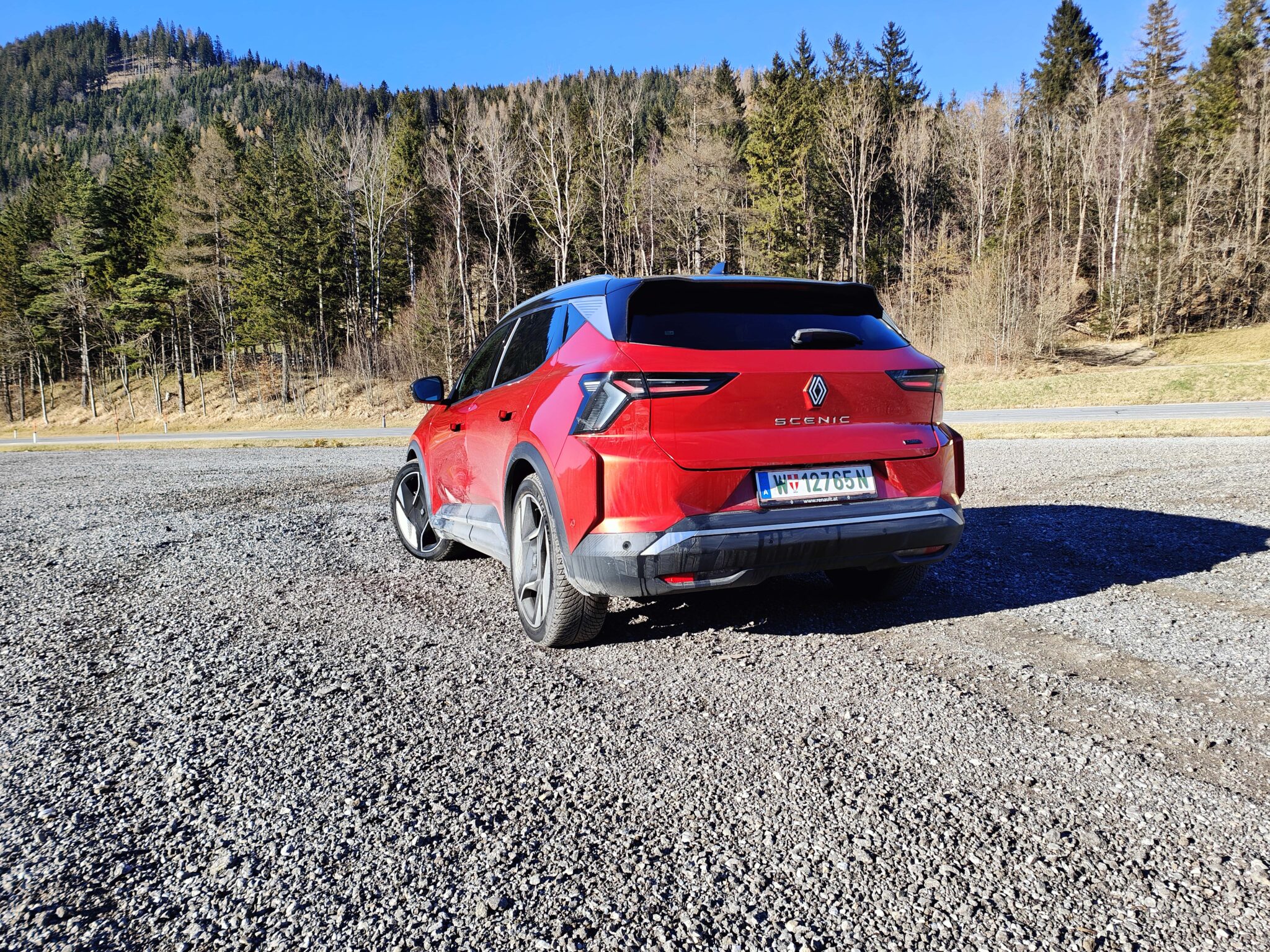 Praxistest – Renault Scenic E-Tech Electric | Heck min scaled