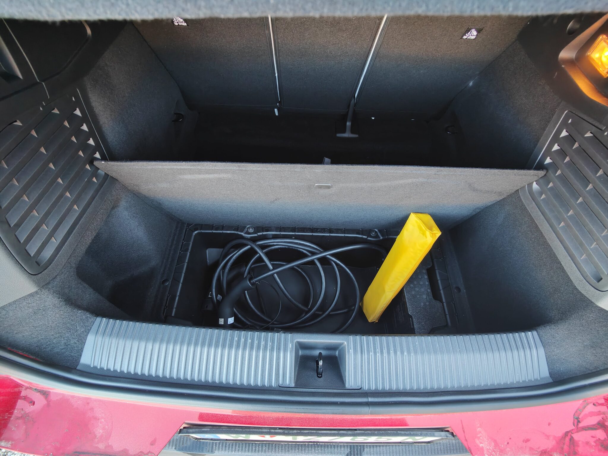Praxistest – Renault Scenic E-Tech Electric | Kofferaum tief min scaled