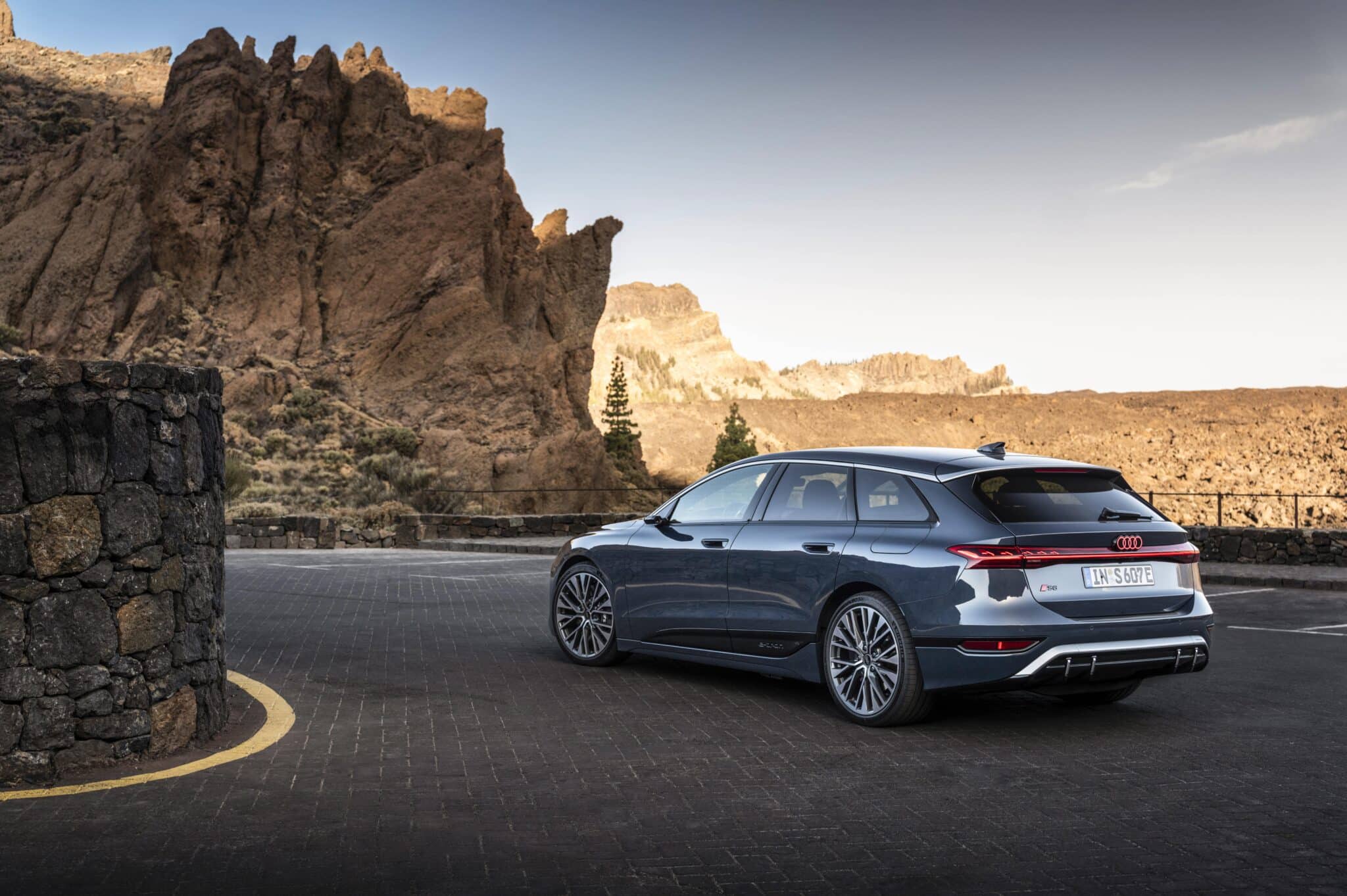 Der Audi A6 e-tron: die neue elektrische Avantgarde | 05 AudiA6etronAvant min scaled
