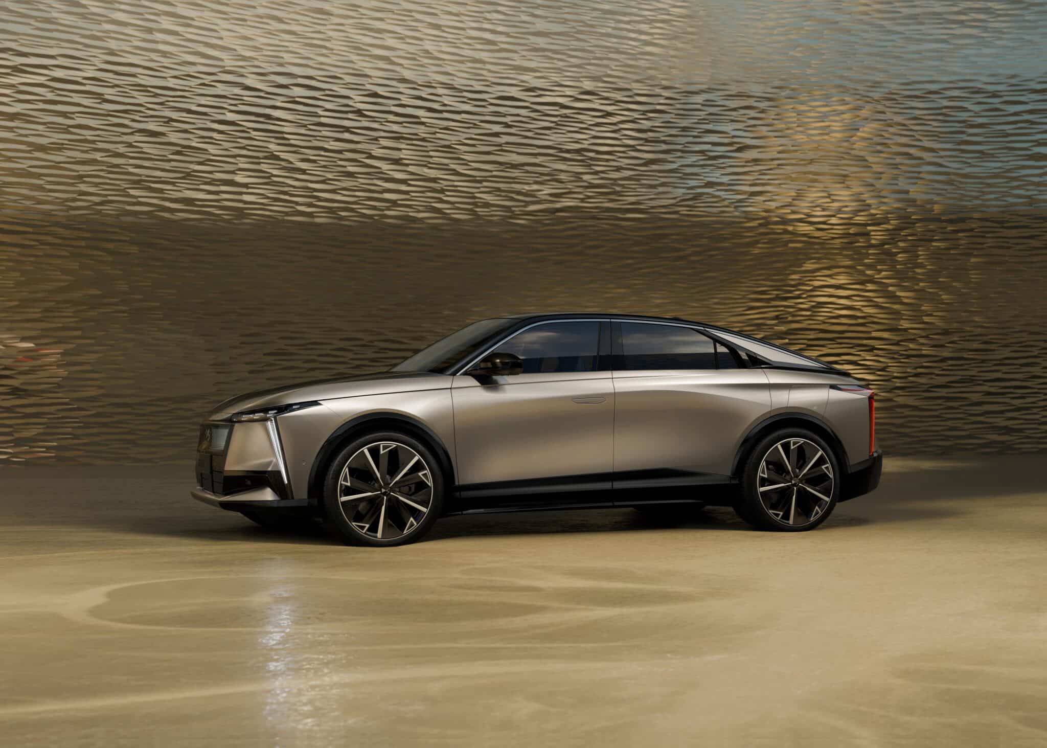 Der neue DS N°8 – Die Einladung zur elektrischen Reise | 2024 12 NEW DS EXTERIOR 01 min scaled