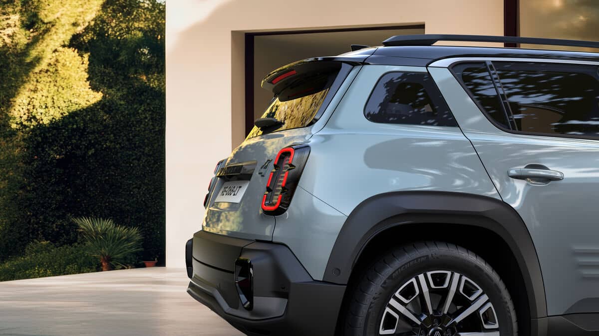 Neuer RENAULT 4 E-TECH ELECTRIC startet bei 29.390 EURO | XY2KyEM6KaD1 images lq R DAM 1605994