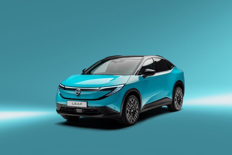 Rückkehr einer Ikone: Der neue Nissan LEAF | NISSAN LEAF FRONT 3 4 hi min