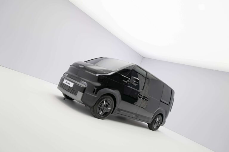 Kia PV5 Cargo ab sofort bestellbar | kia PV5 cargo studio highres 04
